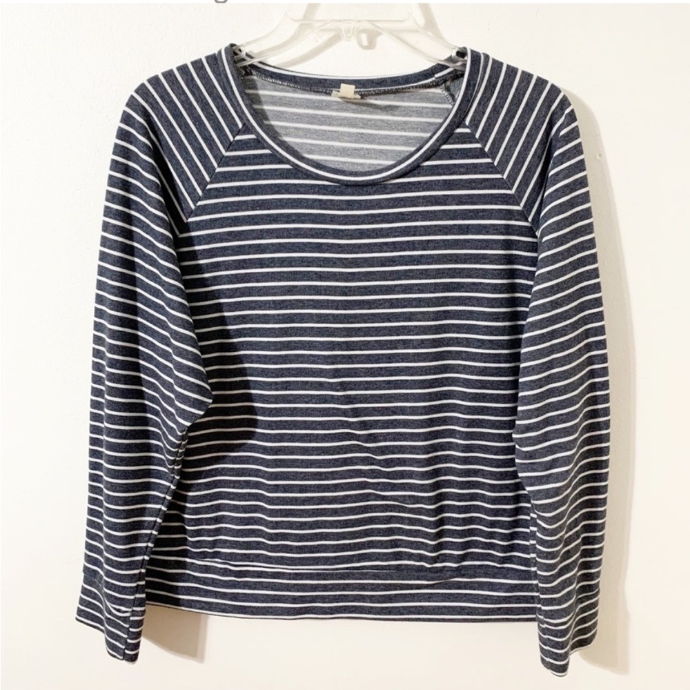 Blink Striped Rounded Neck Long Sleeve Slightly Cropped Boxy Sweatshirt 🩶🤍